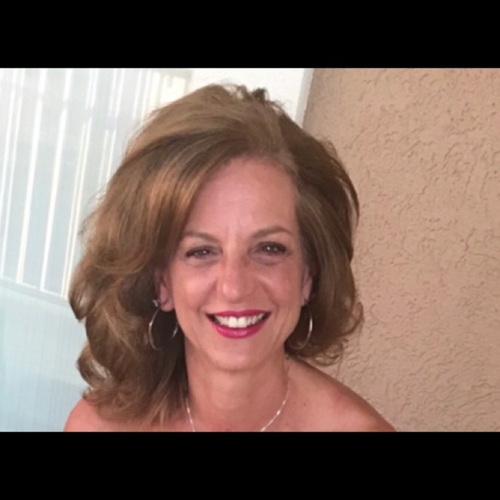 Meet your Posher, Denise